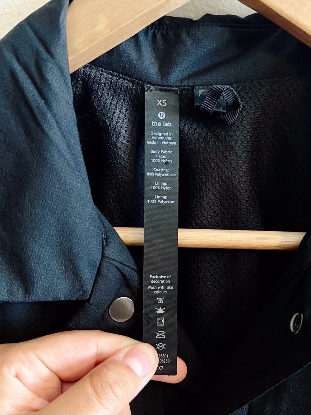 Lululemon Lab Diffract Jacket - Picture 9 of 10